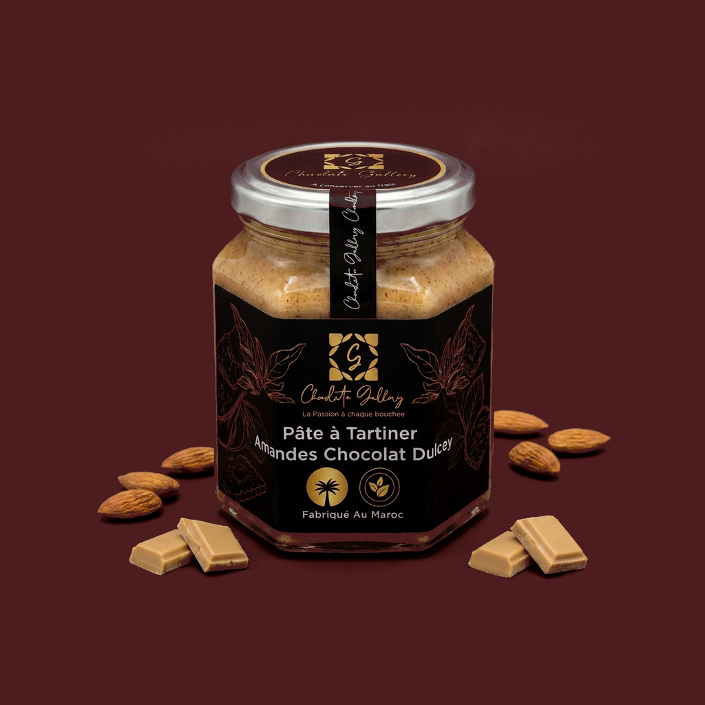 Pâte à Tartiner Amandes Dulcey — fond bordeaux