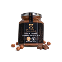 Pâte à Tartiner Noisettes Chocolat au Lait — fond blanc